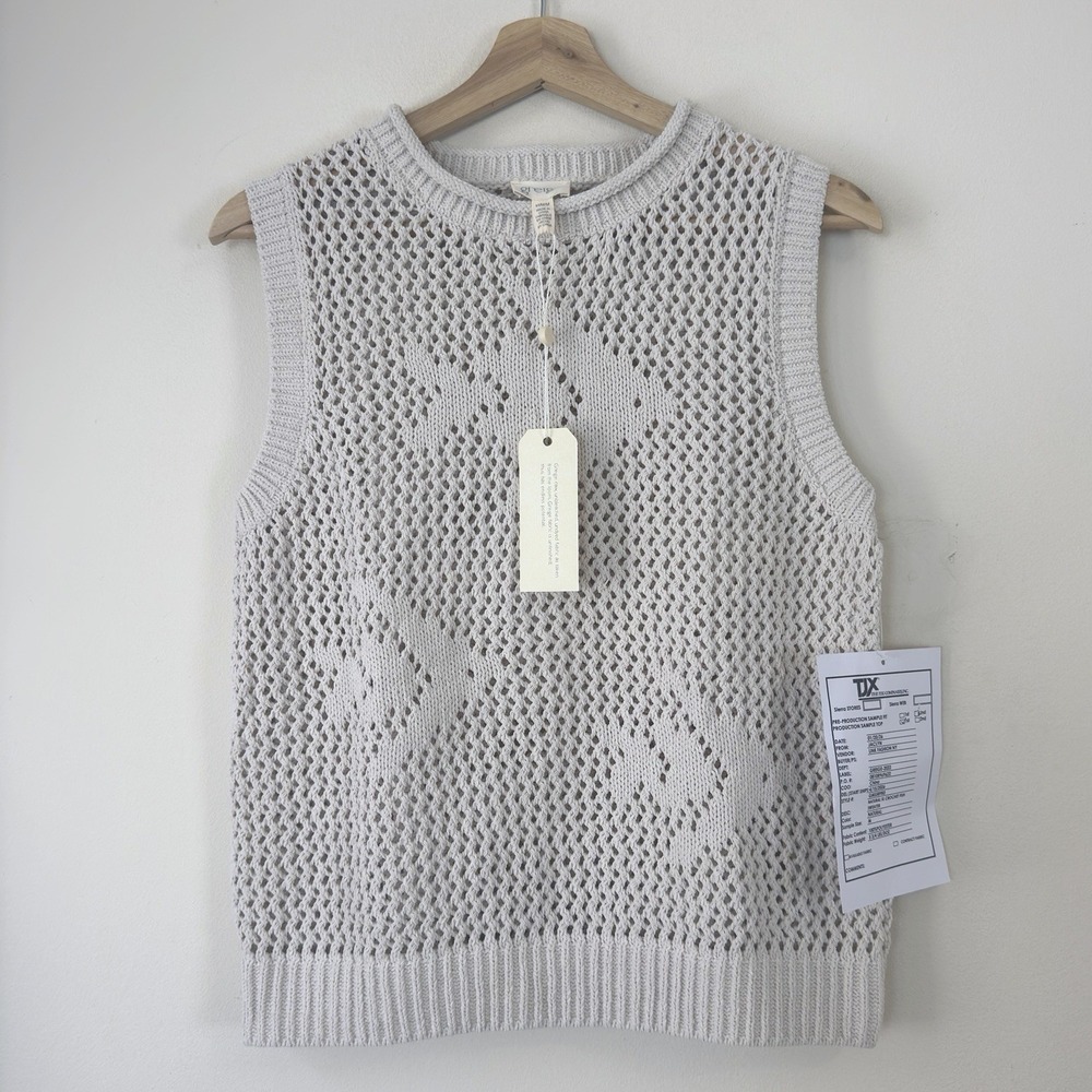 NWT Greige SAMPLE Womens Oatmeal Knit Fish Design Sweater Vest - Medium